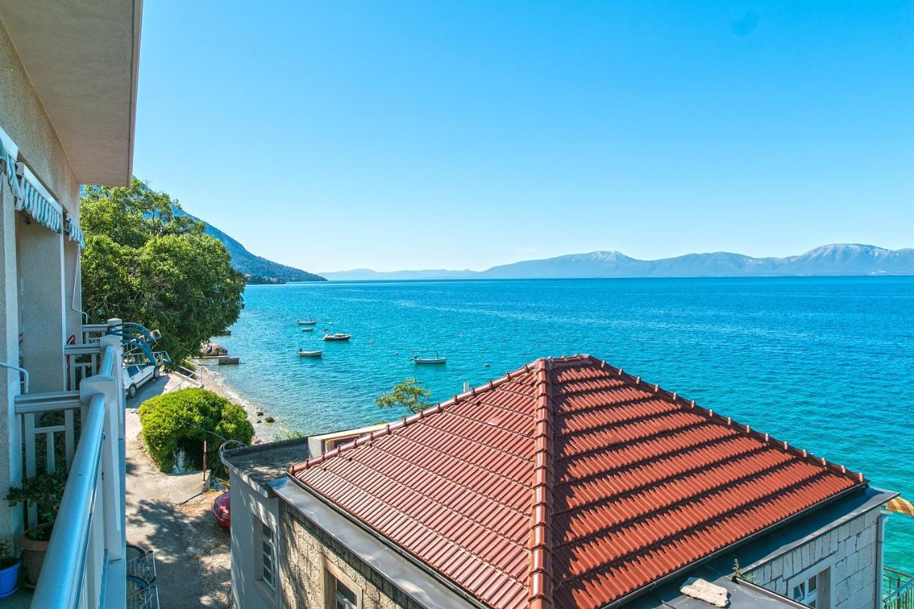 Apartments By The Sea Brist, Makarska - 15714 Podaca Eksteriør billede